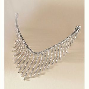 ✨✨Leletny Vee Crystal Chain Halo NWT 💖